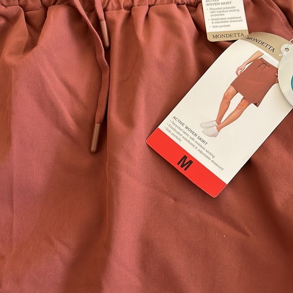 NWT Mondetta Mahogany Color  Active Skirt Size M side Pockets - Picture 13 of 15